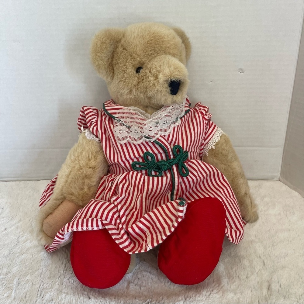 Alice Vanderbear 1982 N American Bear Co